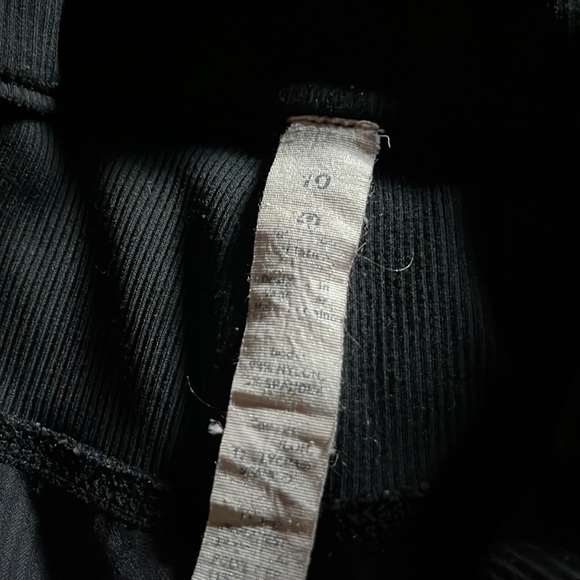 Size 10 full length lulu Lemon studio pants. Unlined - Picture 2 of 2